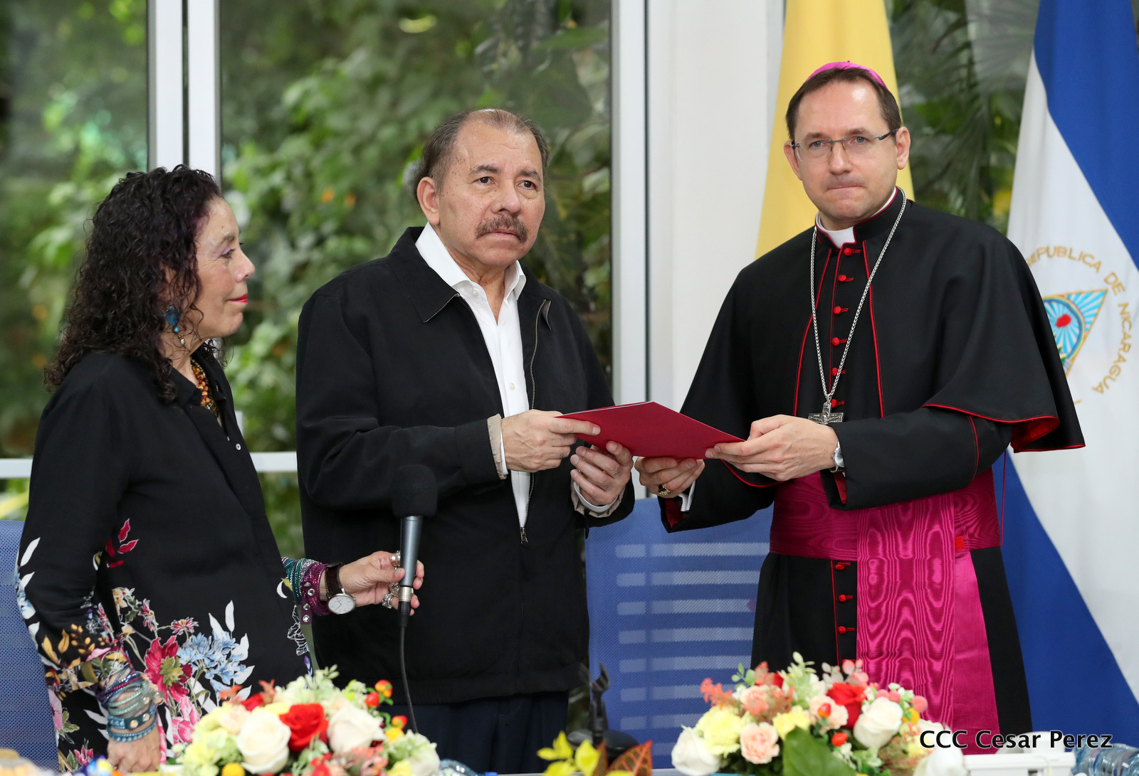 Nuncio1